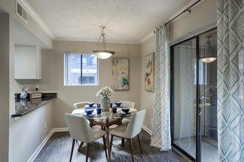 Apartment Dining at Country Brook, Arizona, 85226