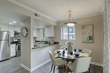 Fully Equipped Kitchens And Dining at Country Brook, Chandler, AZ, 85226