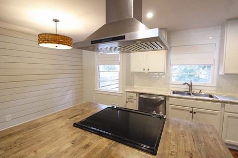 525 Godfrey Lane