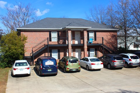 Carriage House - Apartments