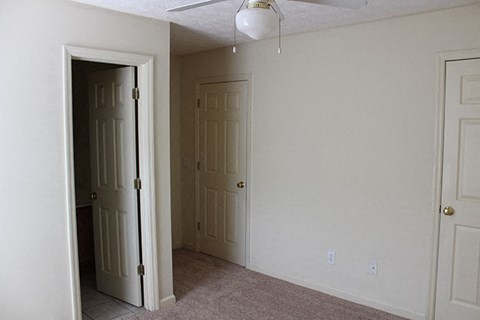 Carriage House - Apartments