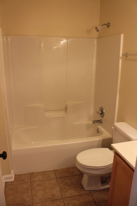 Glenn Oaks - 2 Bedroom
