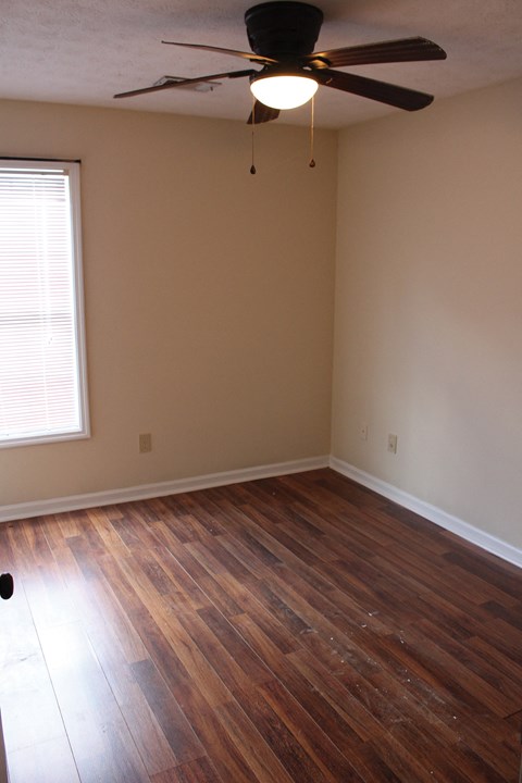 535 W. Glenn Ave. 2 Beds Apartment for Rent
