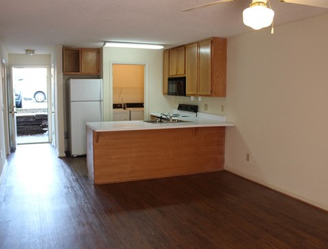 129 Ann Street 2 Beds Apartment for Rent