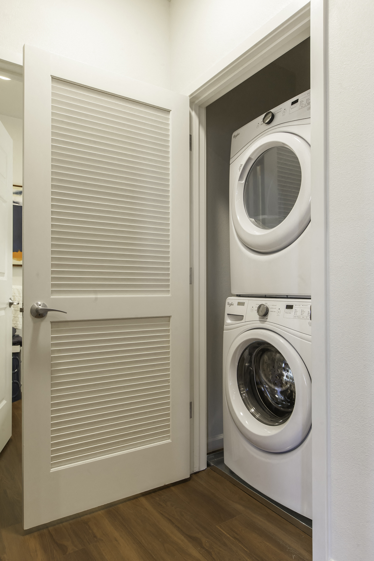 Mason Flats - Laundry