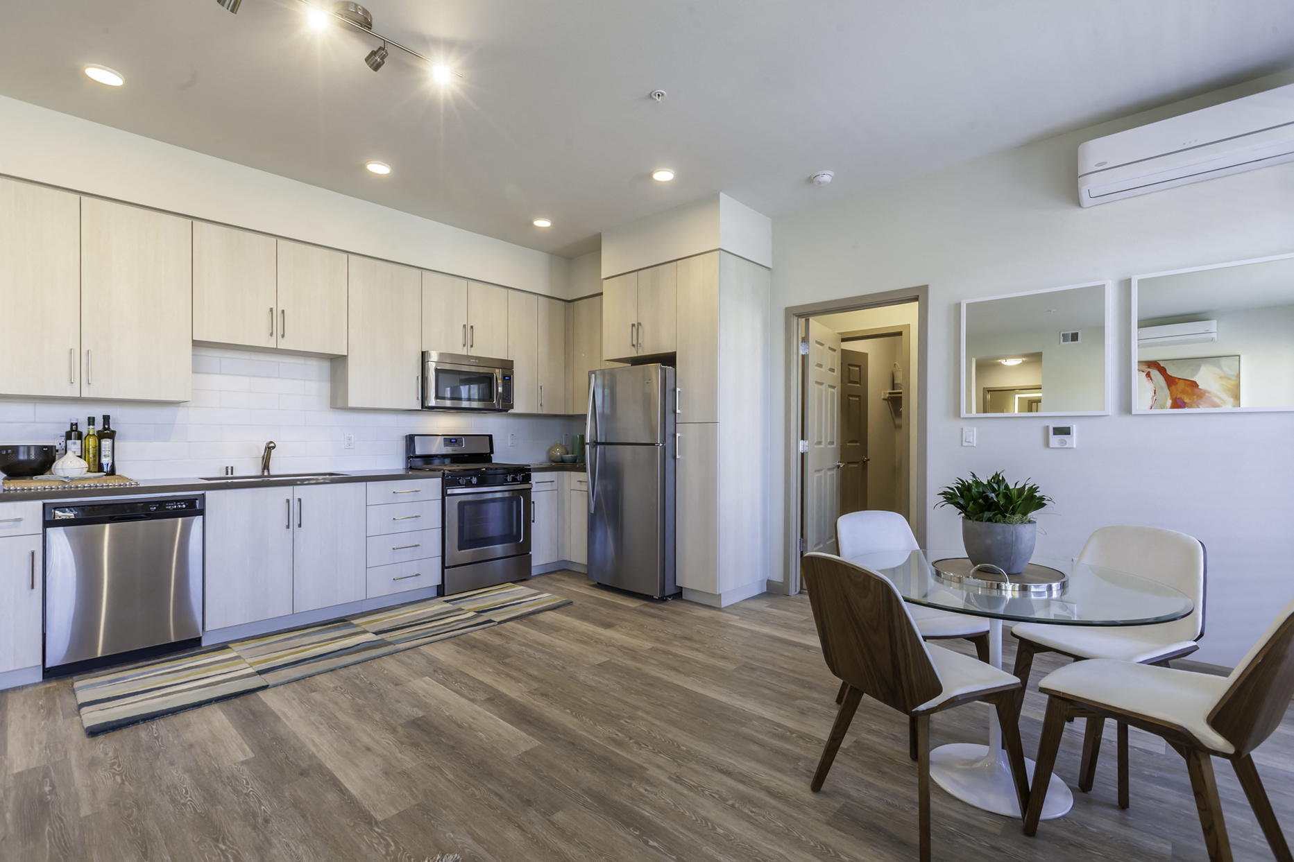 Mason Flats - Kitchen