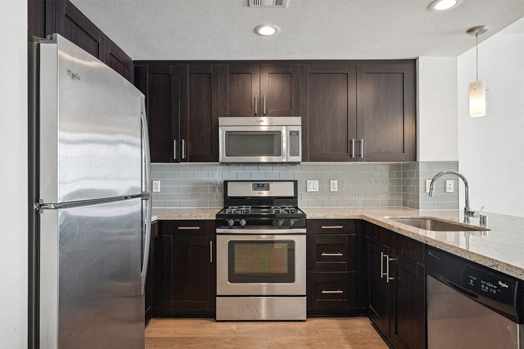 1111 Wilshire - Kitchen