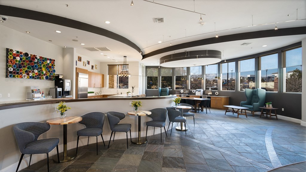 The Flats at Inverness - Clubhouse Lounge