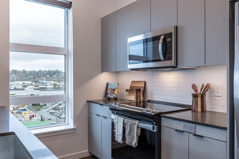 Light Designer Scheme Kitchen - The Ballard Independent