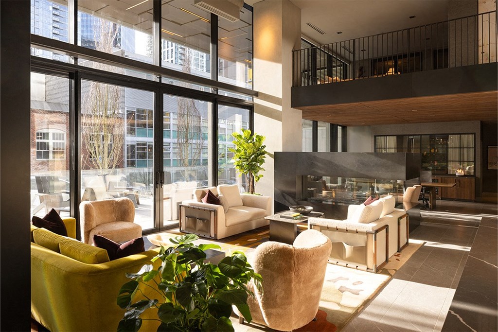 Lobby & Lounge - The Ayer