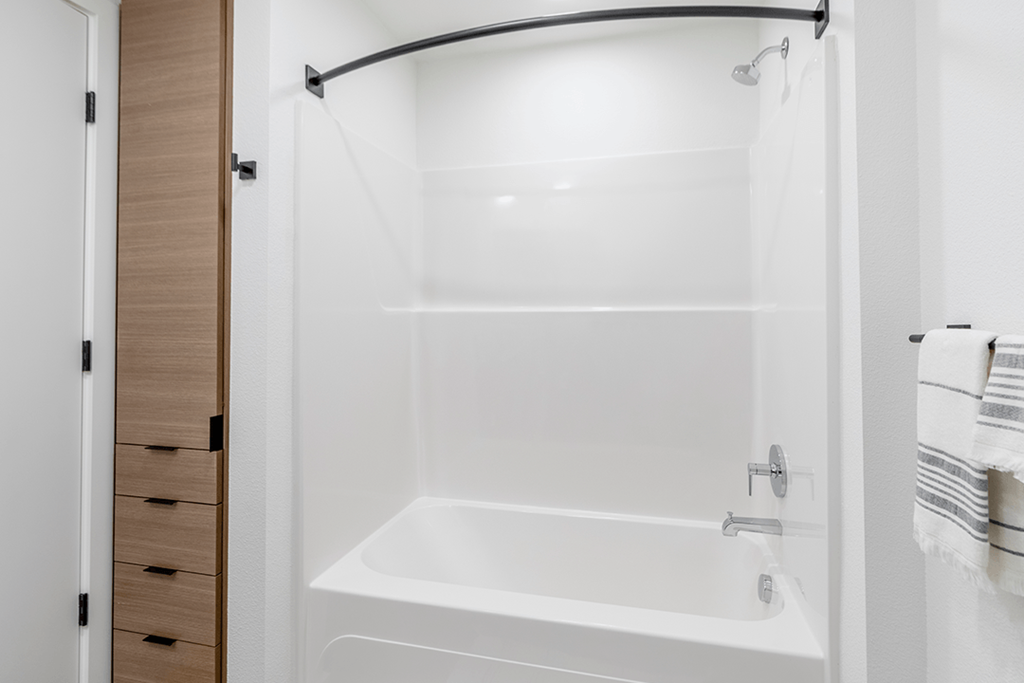 Coen North 1 Bedroom Bathroom A2