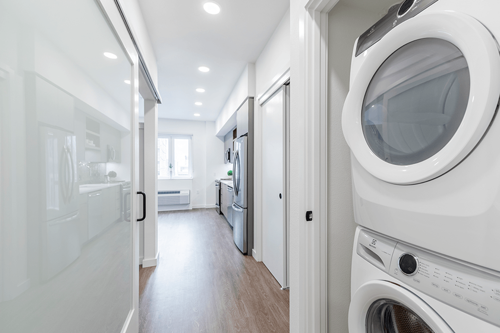 Coen North Urban 1 Bedroom Laundry U3