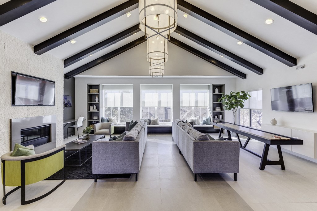 Contour39 is a similar property to Westview at Lincoln Station Apartments by Cortland located in Lone Tree