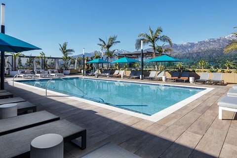Daytime Pool Loungers - Esperanza at Duarte Station