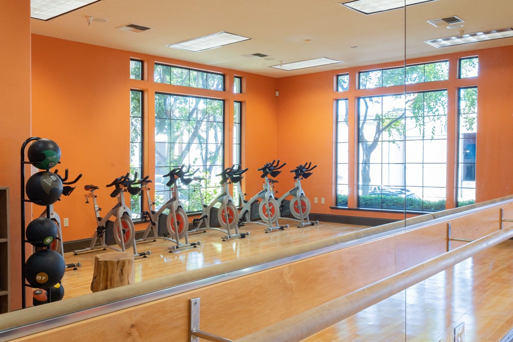 Fountain Plaza - Fitness Center