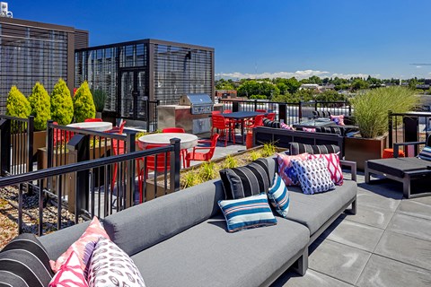 Rooftop Grill - The Strauss on Burnside