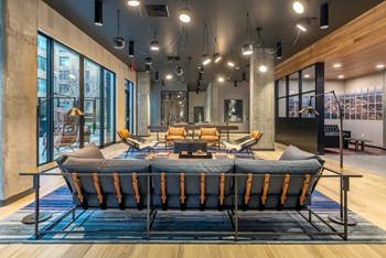 Resident Hub Lounge - Coen & Columbia - Photo Gallery 50