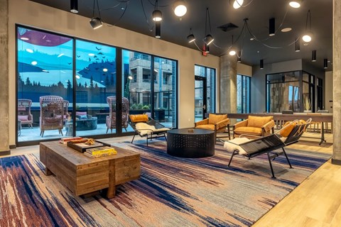 Resident Hub Lounge - Coen & Columbia