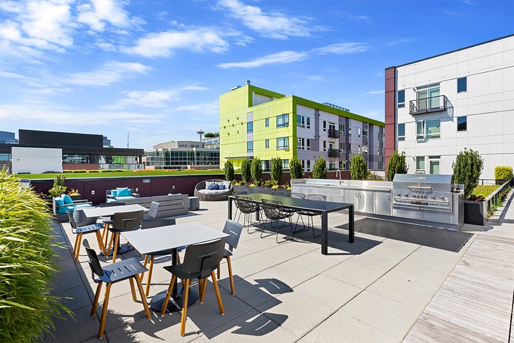 Westlake Steps - Rooftop