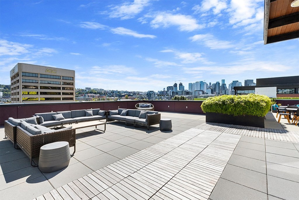 Westlake Steps - Rooftop