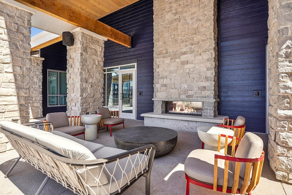Outdoor Fireplace & Lounge - Sabine