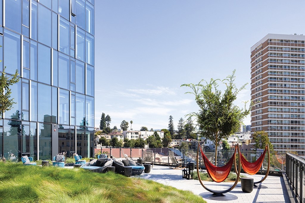 Outdoor Lounge Terrace - The Lark Uptown