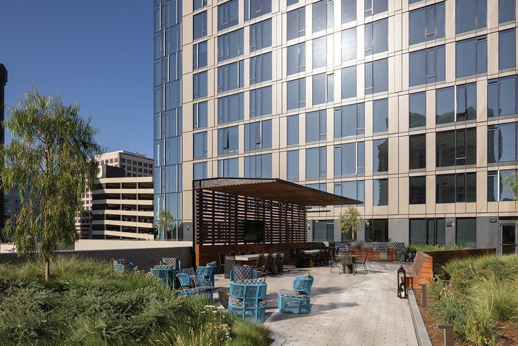 Outdoor Lounge Terrace - The Lark Uptown