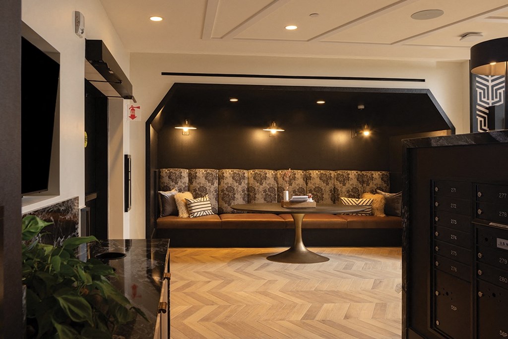 Lounge - The Lark Uptown