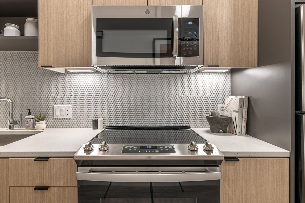 1 Bedroom Model Kitchen - Coen & Columbia