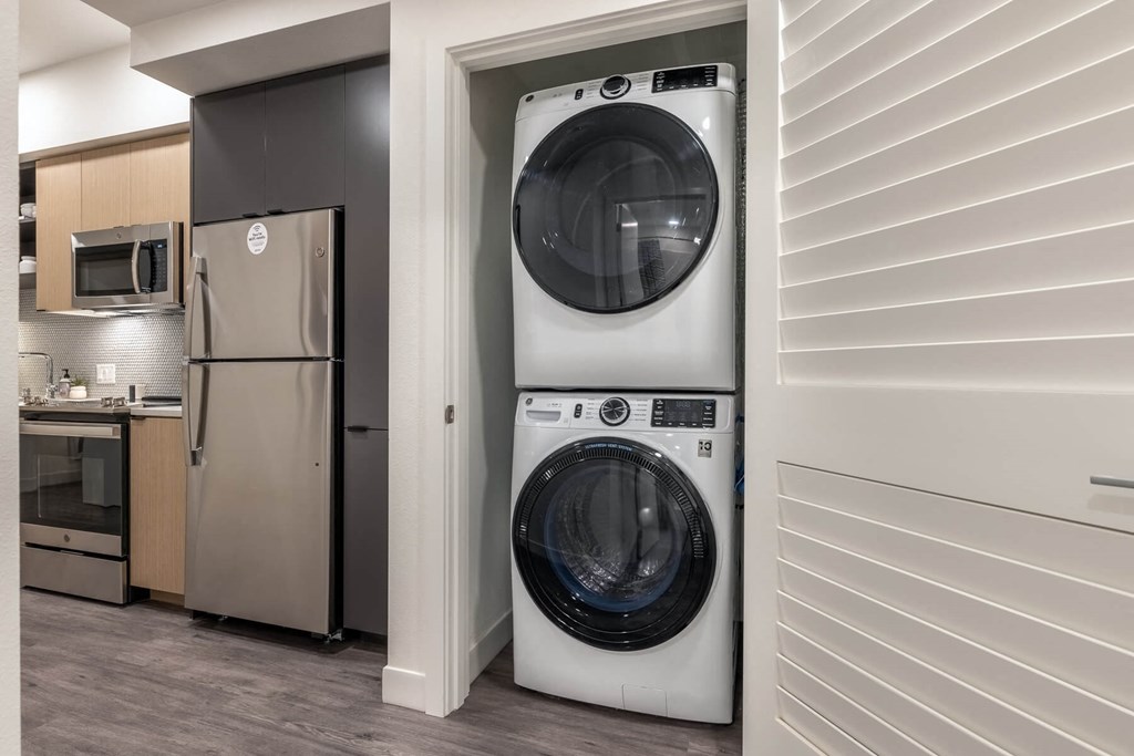 1 Bedroom Model Laundry - Coen & Columbia
