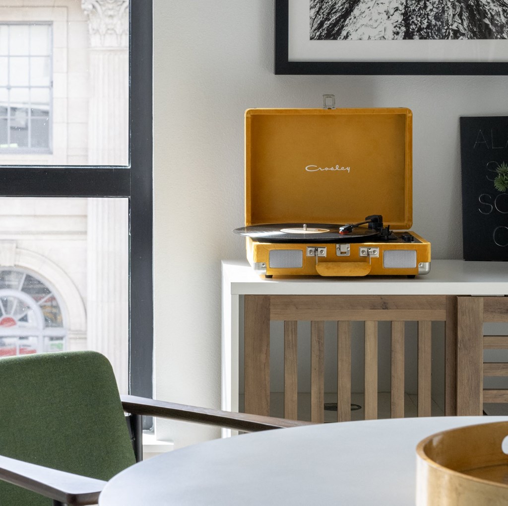 Lydian - Dining Room