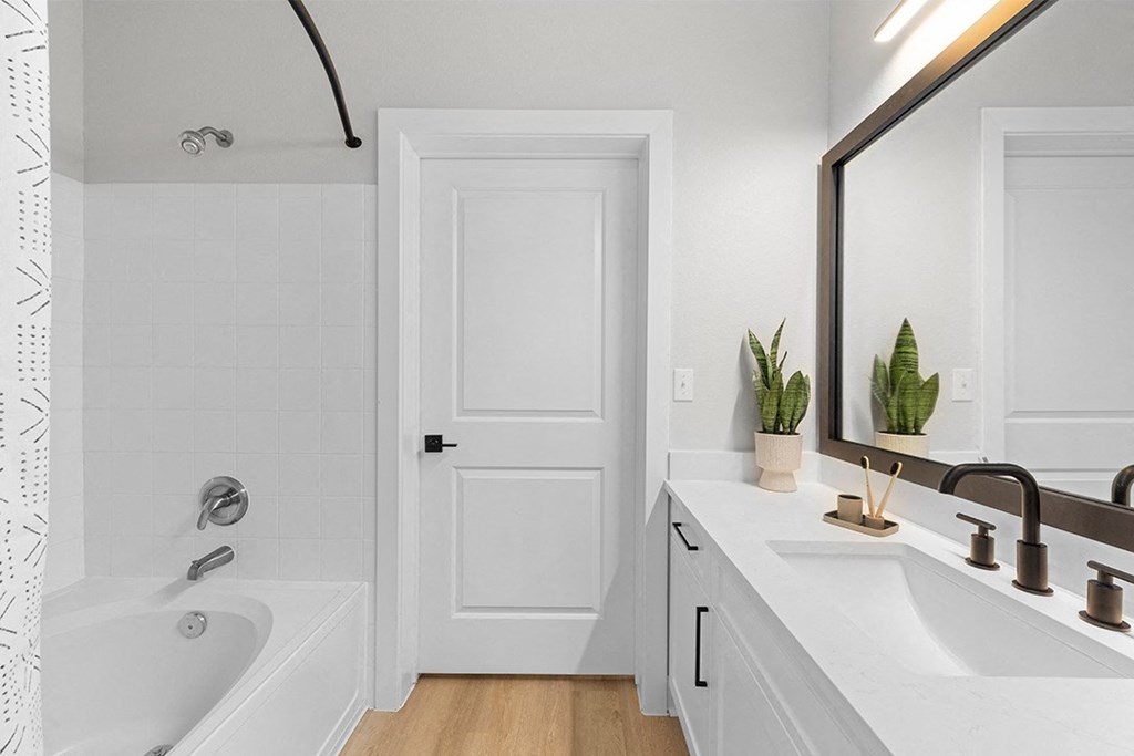 The Flats at Inverness - Bathroom