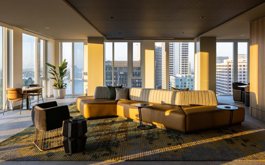 Vespr - Rooftop Lounge