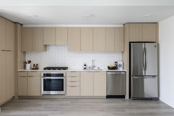312 24th St. Studio-3 Beds Apartment for Rent - Photo Gallery 44