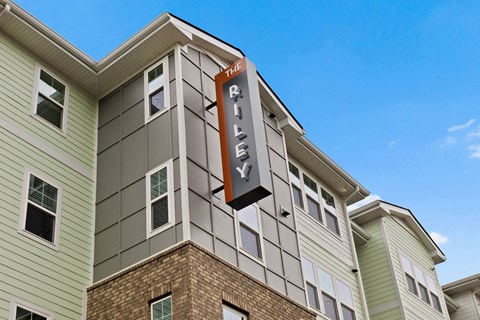 Exterior Building and Signage