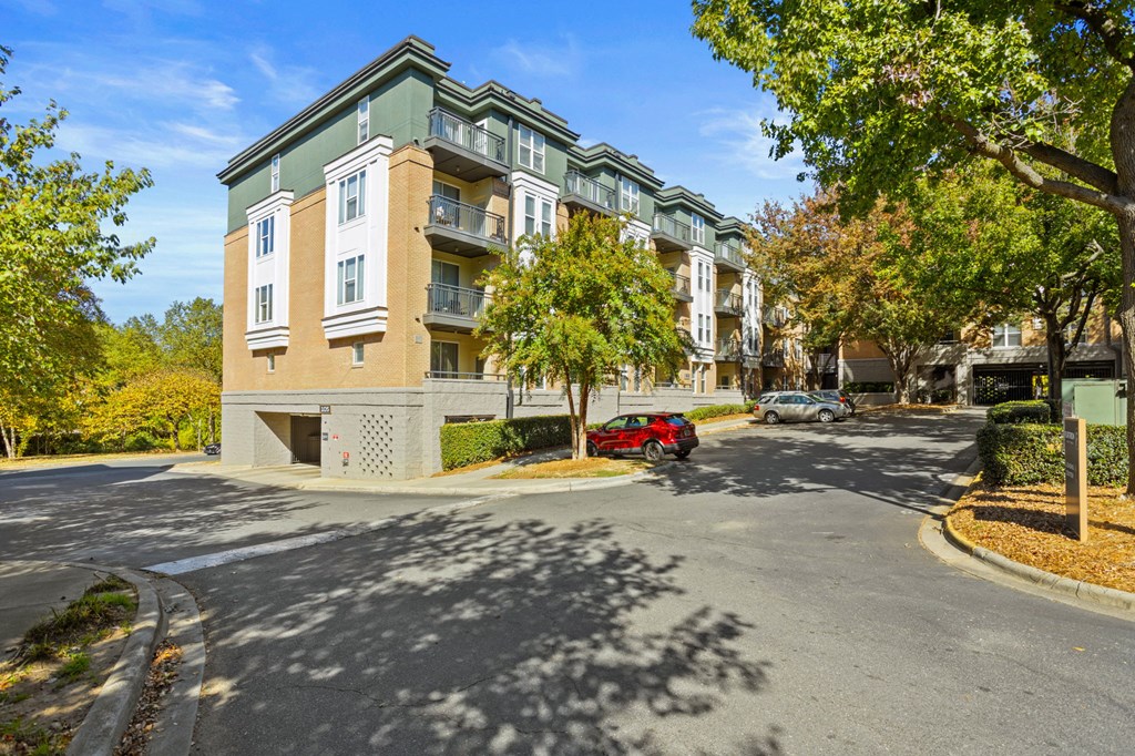 Flatiron West Trade Apartments exterior view of 4-story building