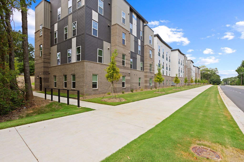Ovata at Reedy Creek Senior Apartments in Charlotte NC Exterior