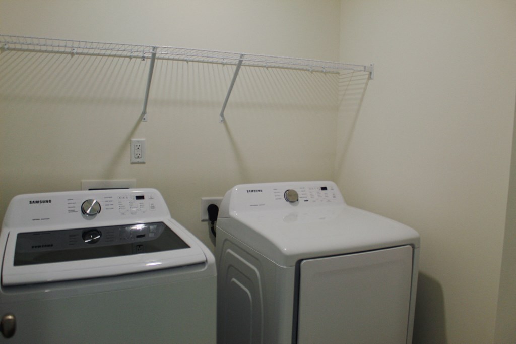 In-Unit Washer & Dryer