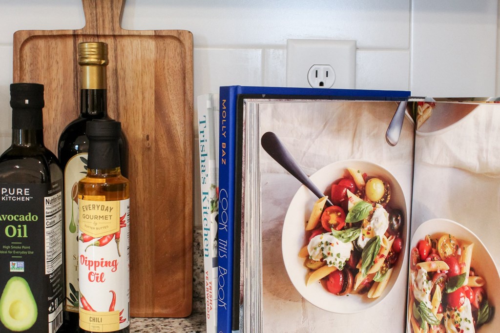 Gourmet Kitchen Apartments