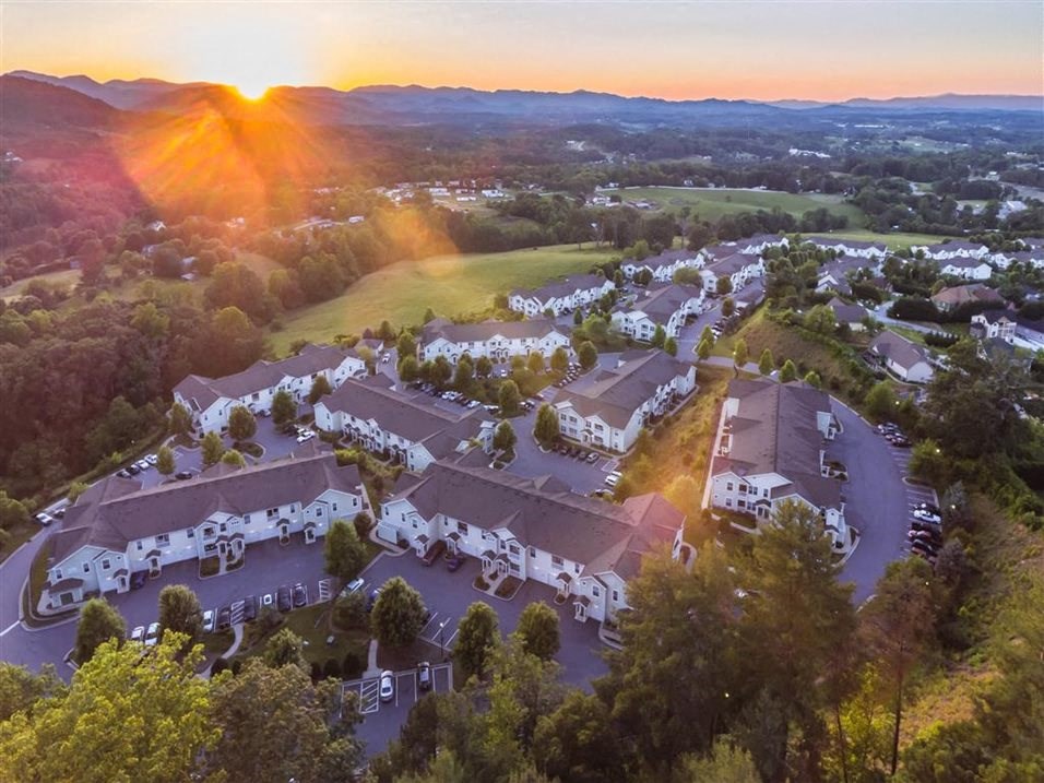 Reserve At Asheville