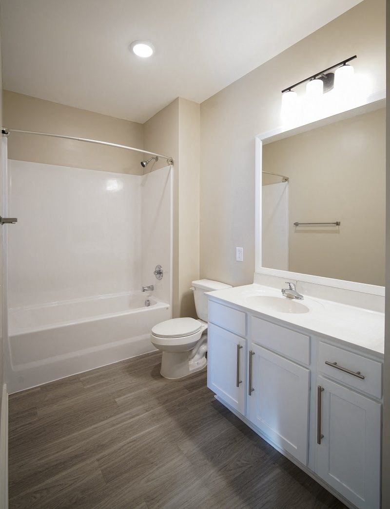 500 Northside Apartments bathroom