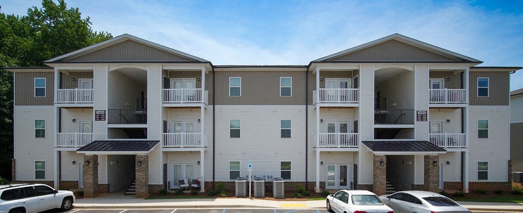An exterior view of Peachtree Village’s apartments near Spartanburg.