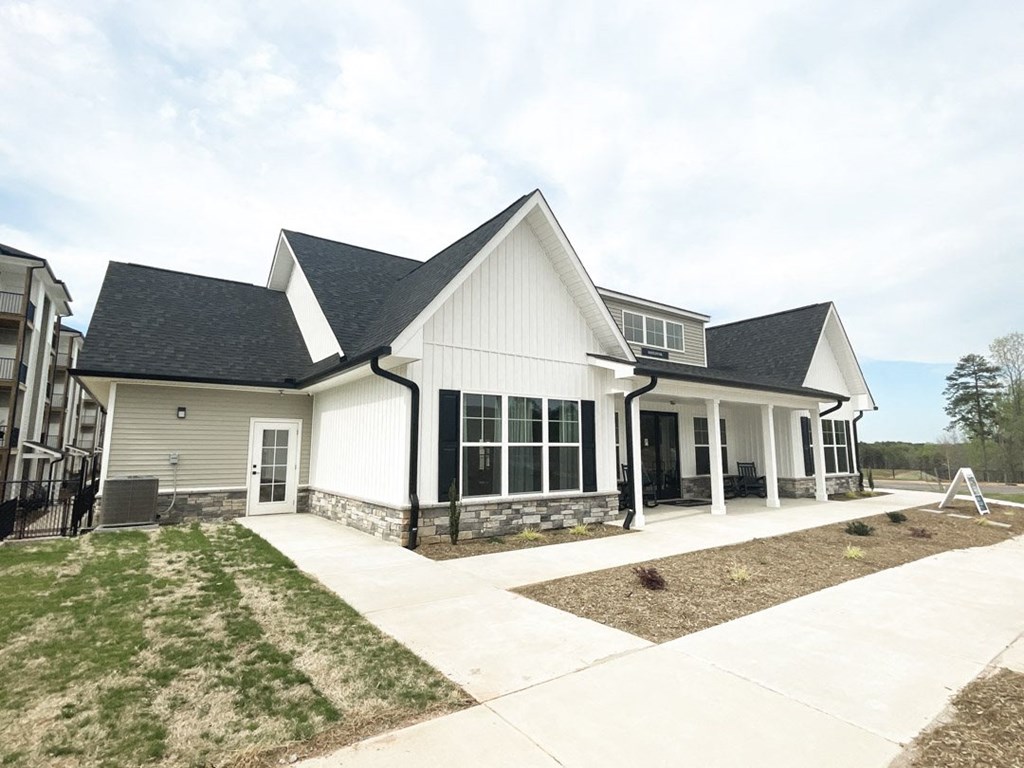 NorthBrook Luxury Apartments