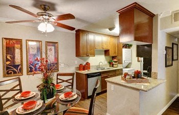 Dining - Photo Gallery 3
