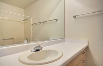 Bathroom - Photo Gallery 4