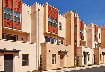 Side of Building - Photo Gallery 3