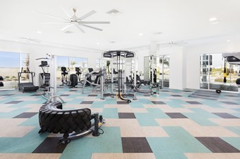 Fitness Center - Photo Gallery 4