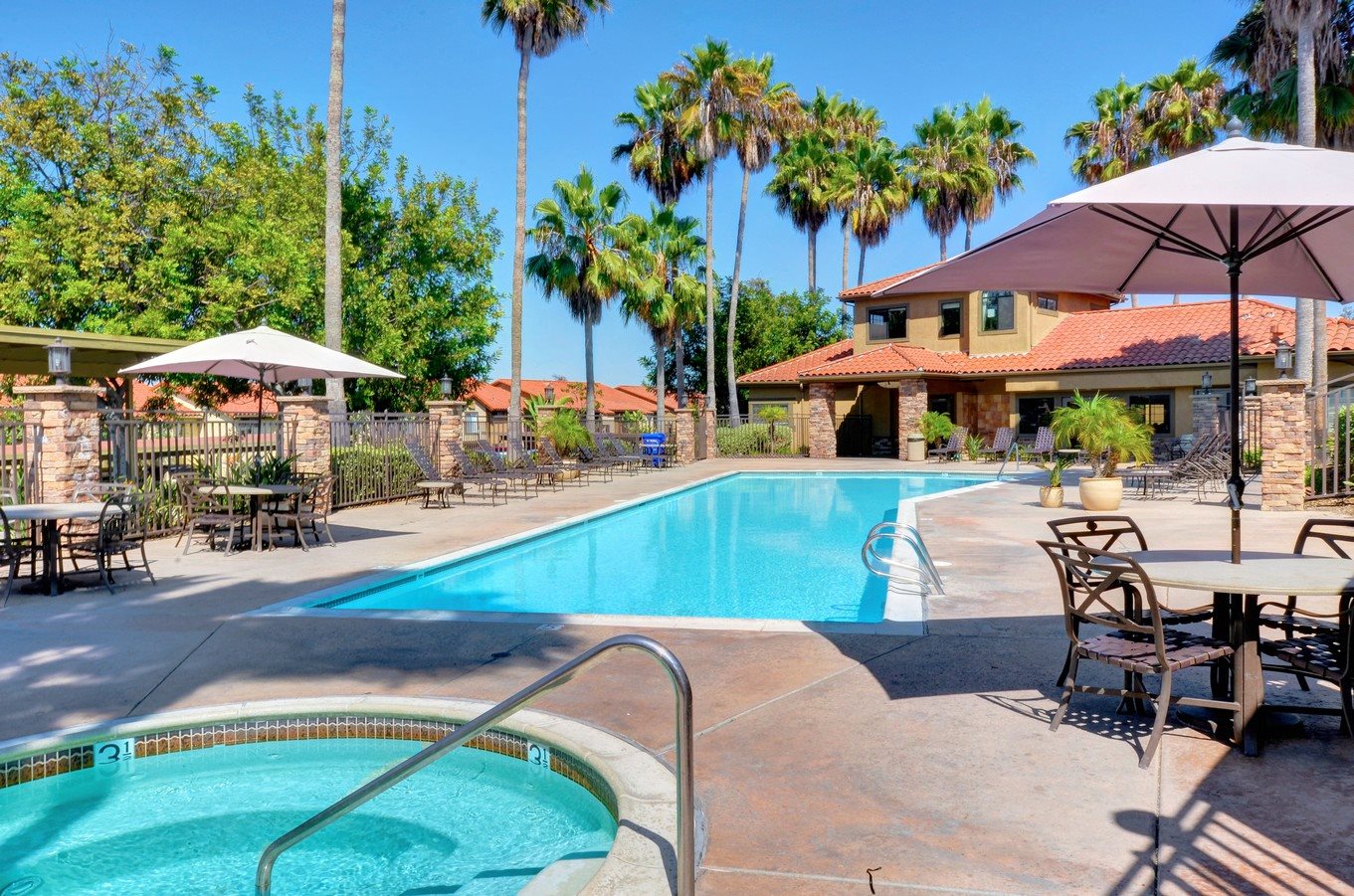 Bella Terra Apartments in Vista, CA