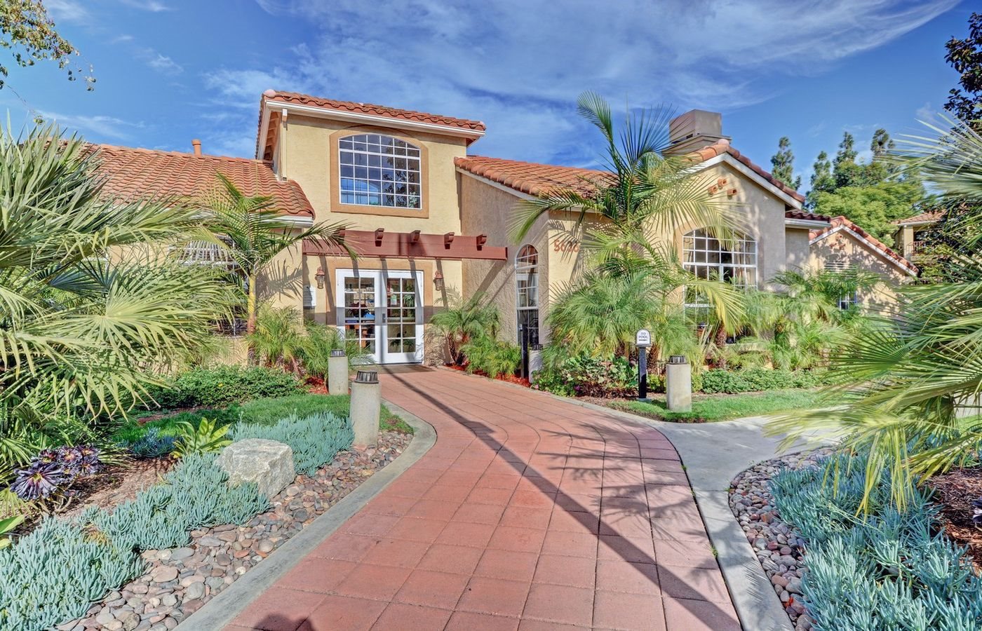 Central Park Apartments in La Mesa, CA