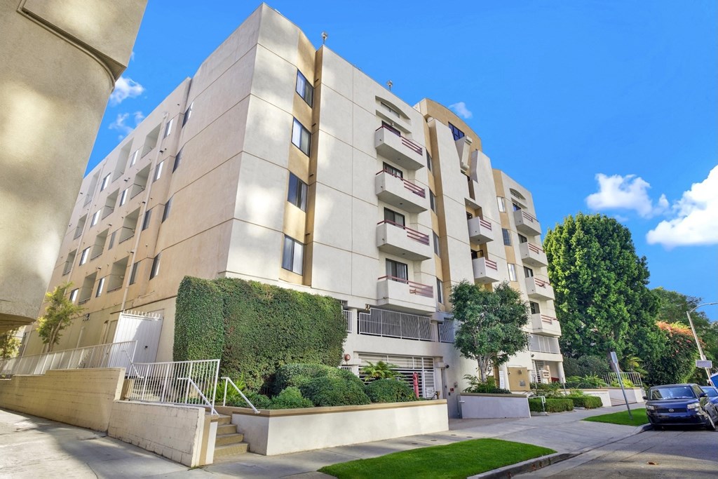 Elegant Exterior View at Ashton Towers, Los Angeles, CA